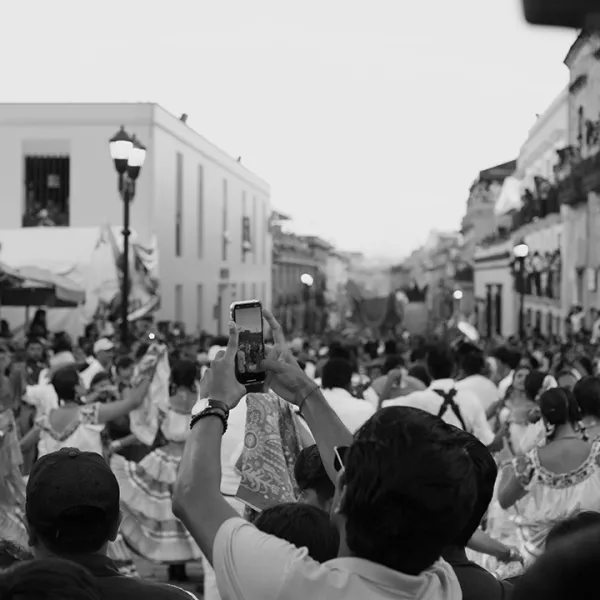 Emelin Ventura Gonzalez Andador Turístico 2, 2019 | photograph, 13x19”, $80