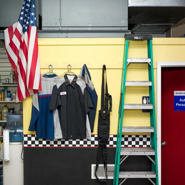 AJ's Express Lube 2015, inkjet print, 21 x 14"