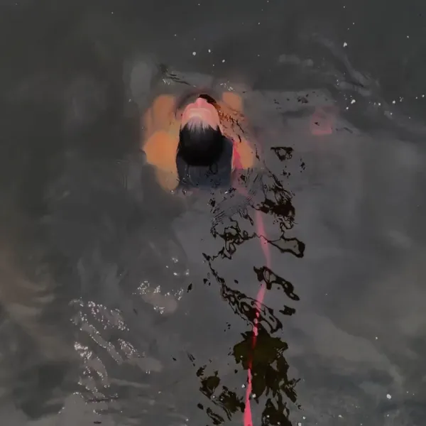 the_water_in_me_recognizes_you_still_2_video_performance