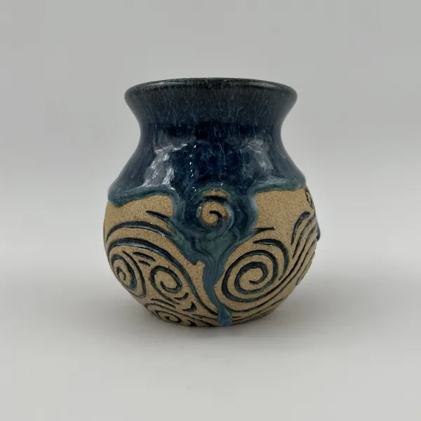 Sofia Osterlund, 2023, Ceramics, 3.5 x 3.5